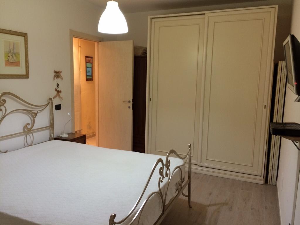 Apartment Largo del Teatro Porto San Giorgio Habitación foto
